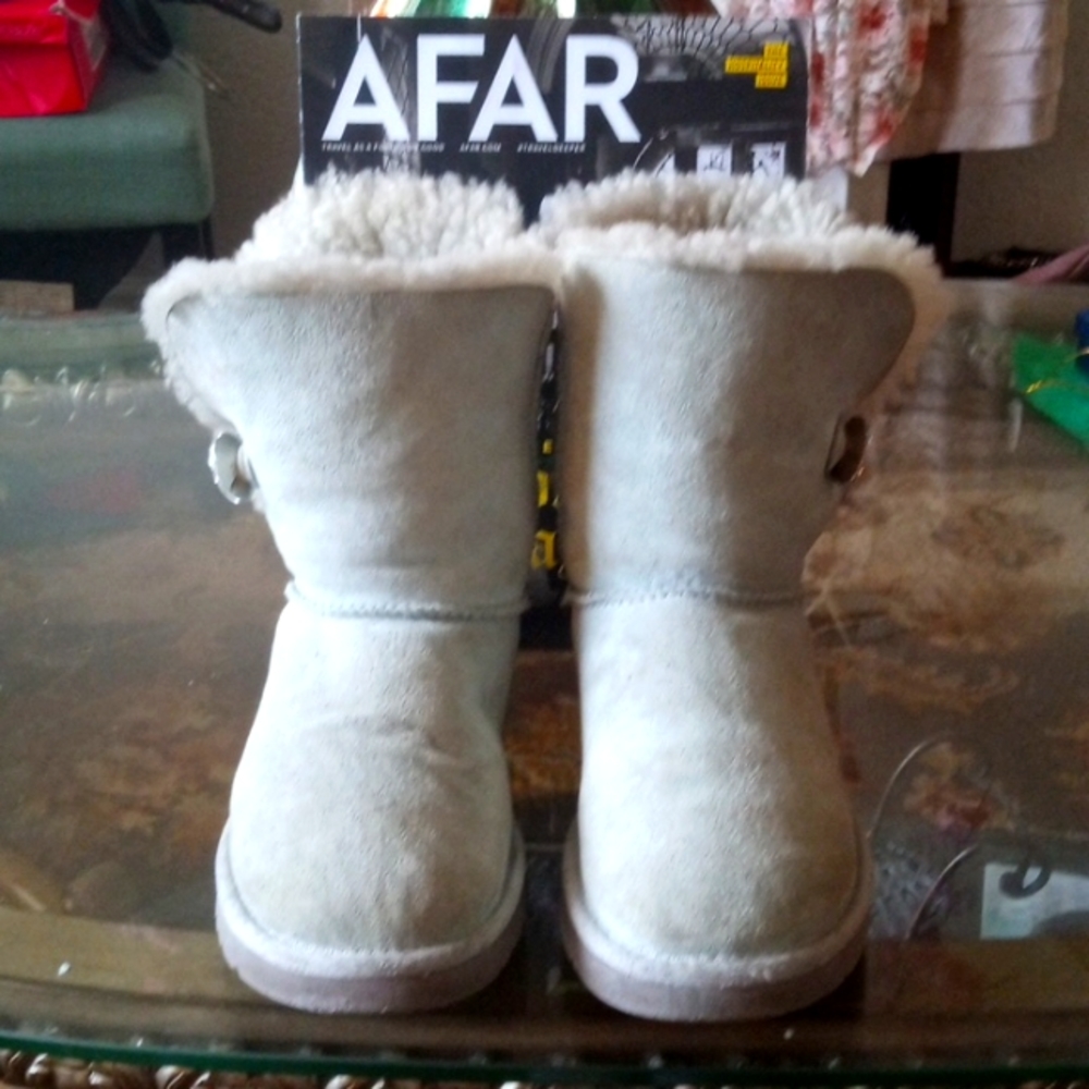 Ugg Boots (EUC) Mint Green Bailey Bling